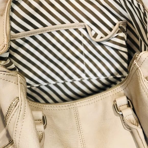 Steve Madden Gray/Tan/Shoulder bag/purse M/L size - Picture 6 of 8